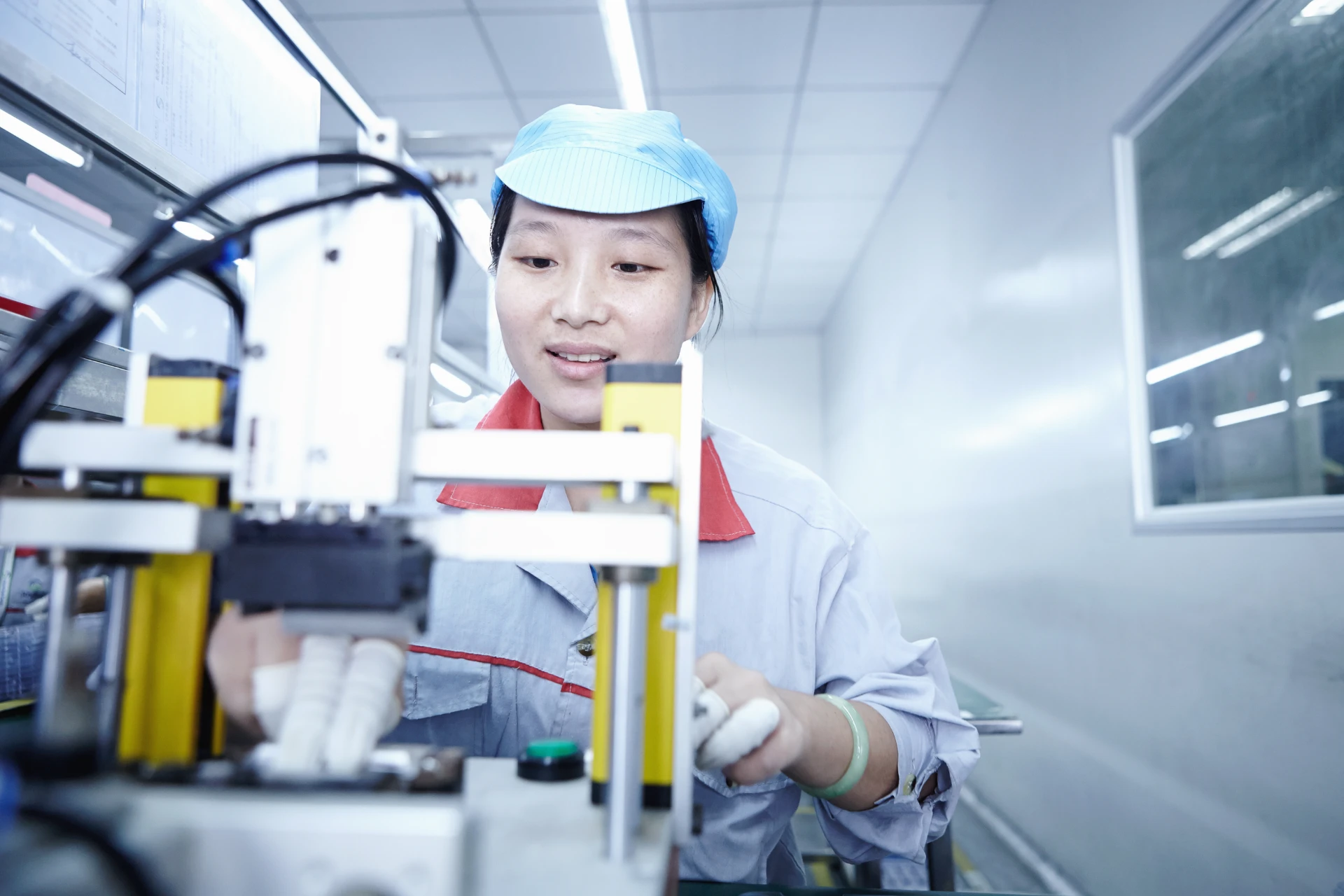 Hungarian-Chinese Technology Transfer Centre (CHTTC) Bay Zoltán Kutatóközpont